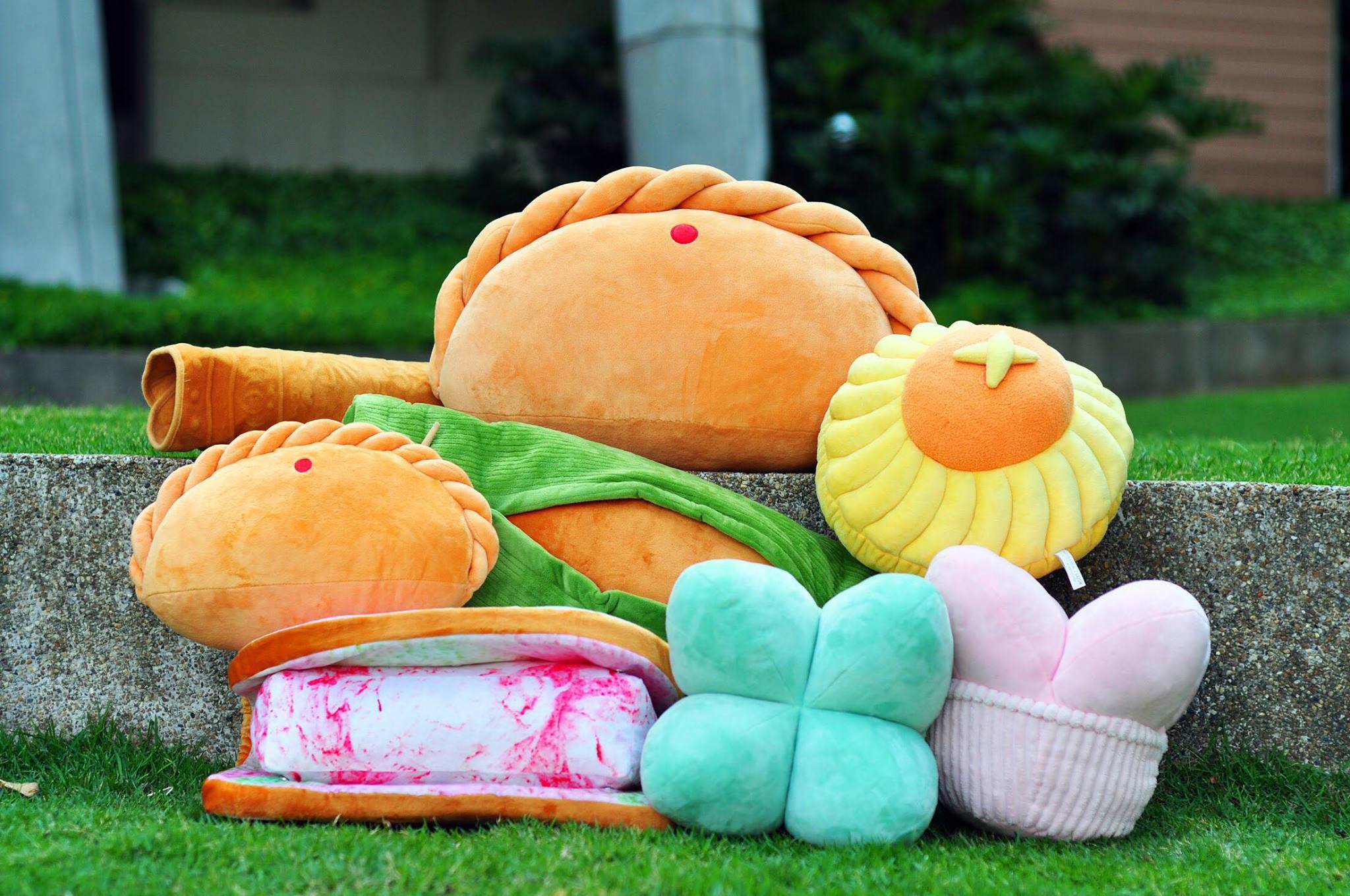 Brand Nom Nom Plush Spectrum Store Family Lifestyle Store