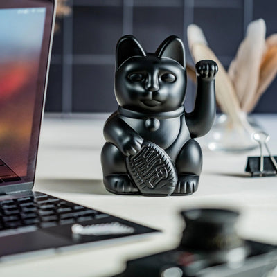Lucky Cat Classic - Black