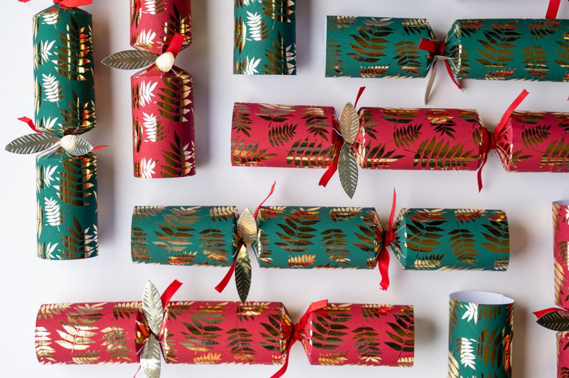 Christmas Crackers Luxury – Traditional Sprigs (Pre-Order Arrives Nov)