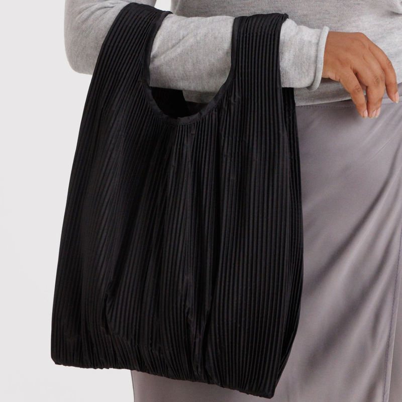 Pleated Baggu - Black