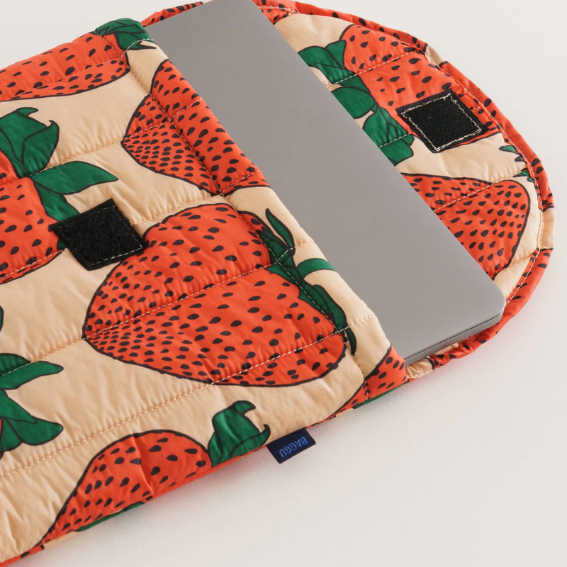 Puffy Laptop Sleeve 16" - Strawberry