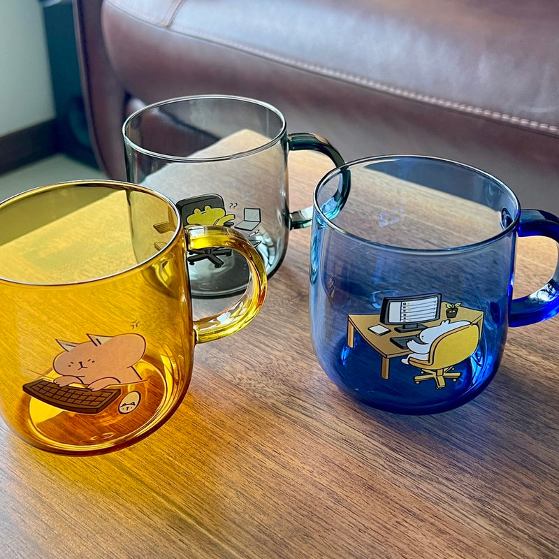 Blue Cup - Duck Replying Emails