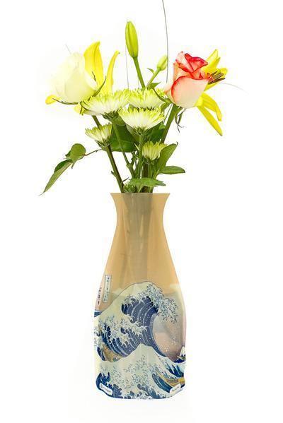 Expandable Flower Vase - The Great Wave - SpectrumStore SG