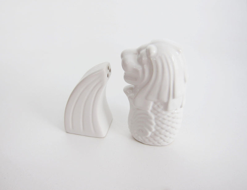 Merlion Salt & Pepper Shaker Set - SpectrumStore SG