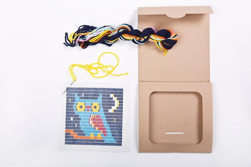 Picture Frame Needlepoint Kit - Owl - SpectrumStore SG