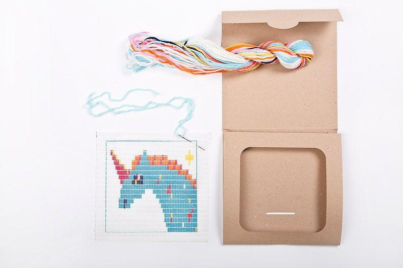 Picture Frame Needlepoint Kit - Unicorn - SpectrumStore SG