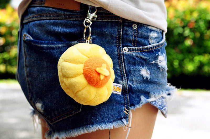 Pineapple Tart Keychain - SpectrumStore SG